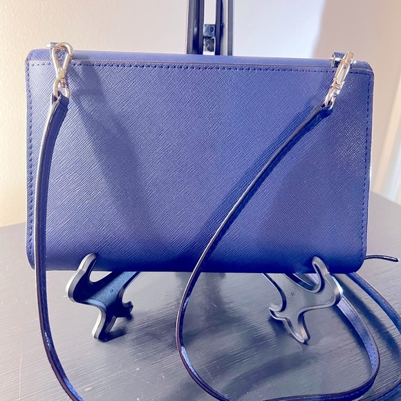 ⭐️ Make Me An Offer ⭐️ Kate Spade Wallet/Crossbody. - Picture 10 of 11
